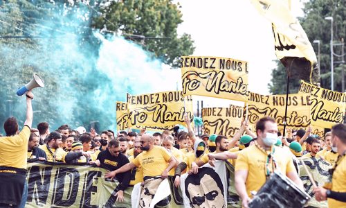 Exprimer sa fidélité au FC Nantes en rejoignant les Citoyens Jaune et Vert