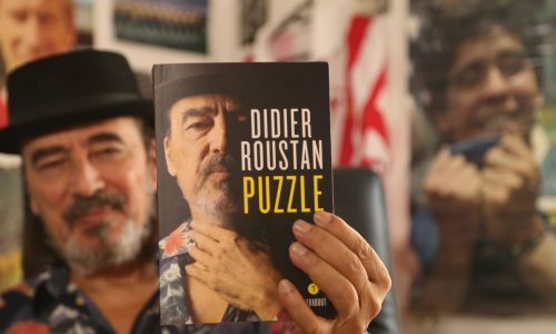 Didier Roustan nous propose avec « Puzzle » son voyage dans le monde du football